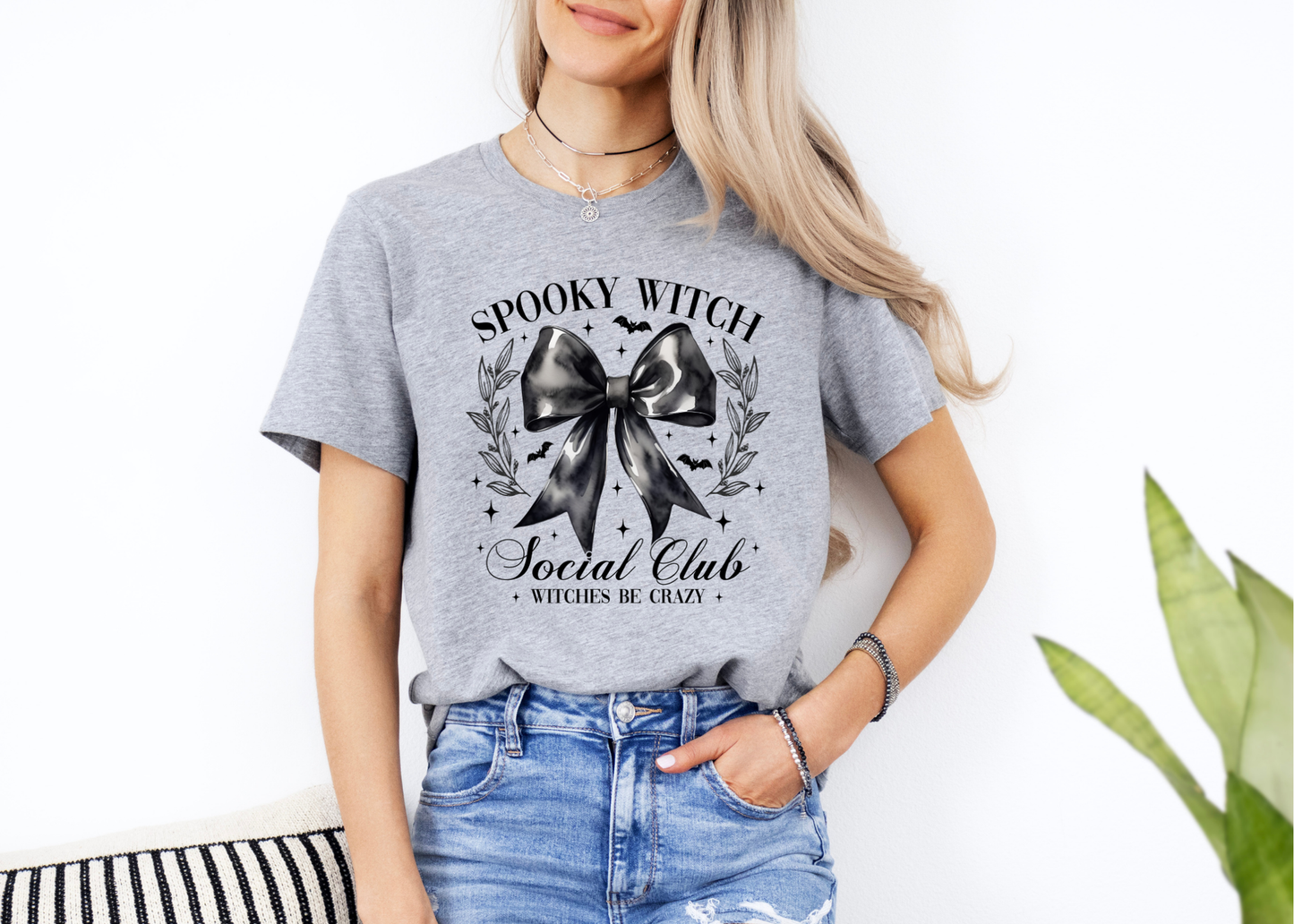 spooky witch (grey) tee