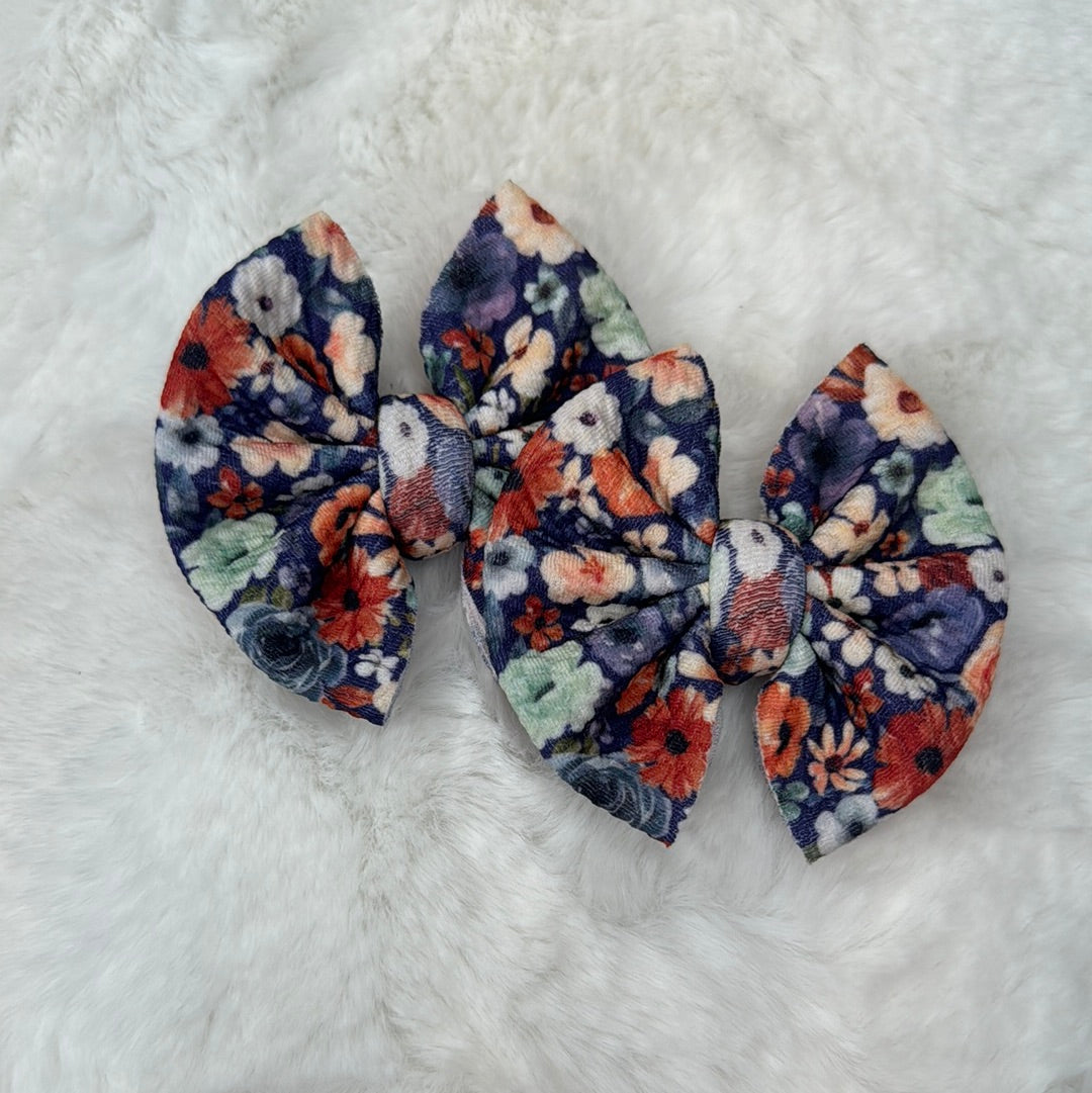 navy floral - piggies