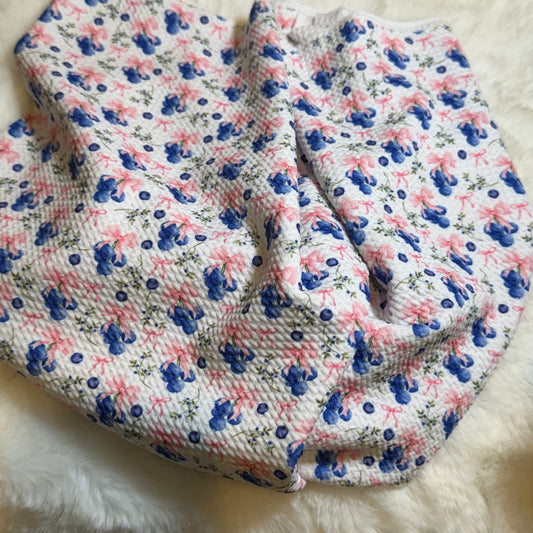 blueberries and bows