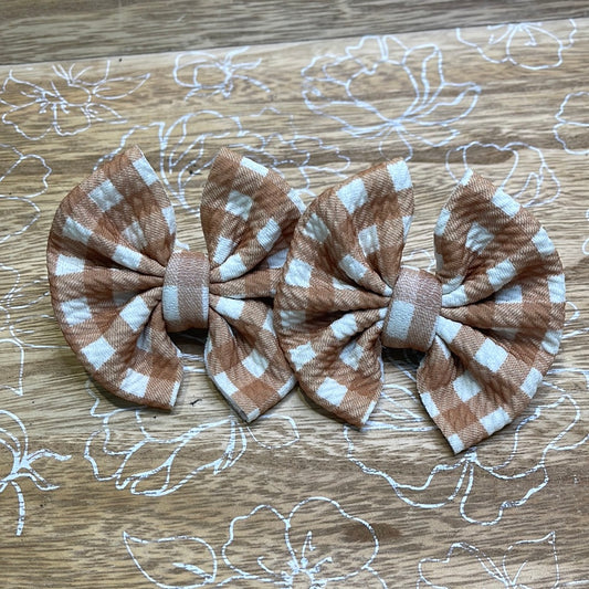 cream gingham - piggies