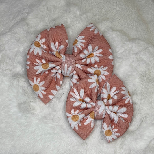 pink daisies